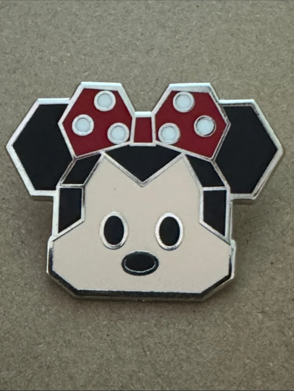 5/$25 Disney Origami Minnie Mouse Pin